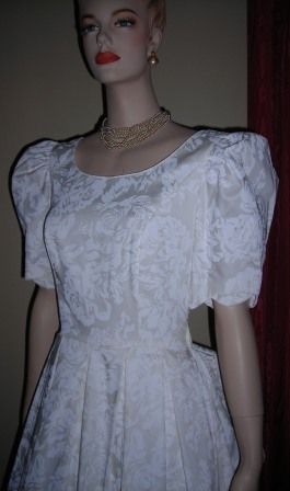 Laura Ashley Ivory Wedding Gown Dress Crinoline 8 12NEW  