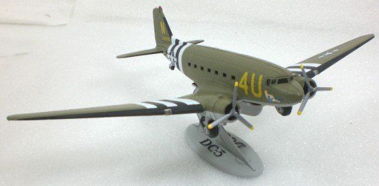 Ertl Airplane Douglas DC 3   USAAF Operation Overlord  